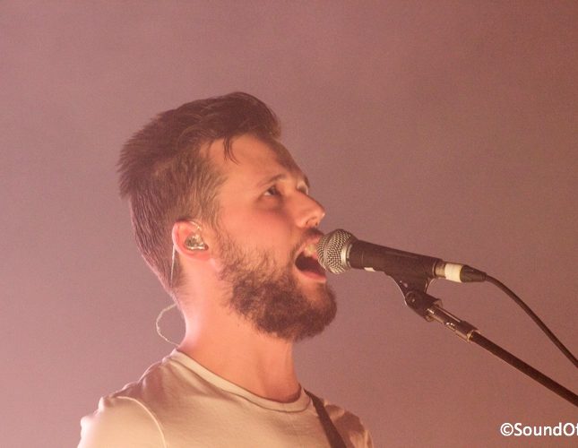 White Lies en concert au Trianon, Paris le 2 décembre 2013