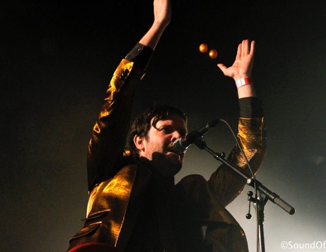 Klaxons en concert lors du 26e Festival Chorus des Hauts-de-Seine, La Défense, 5 avril 2014