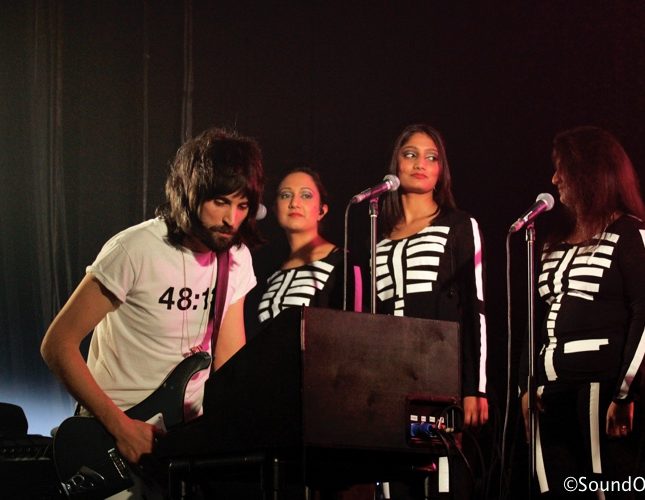 Kasabian en concert au Bataclan, Paris, le 30 avril 2014