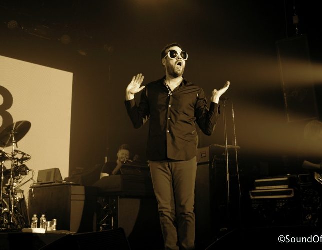 Kasabian en concert au Bataclan, Paris, le 30 avril 2014