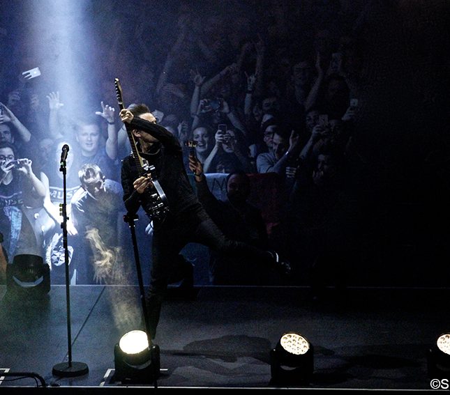 Muse en concert à l'AccorHotel Arena, Paris, le 29 février 2016
