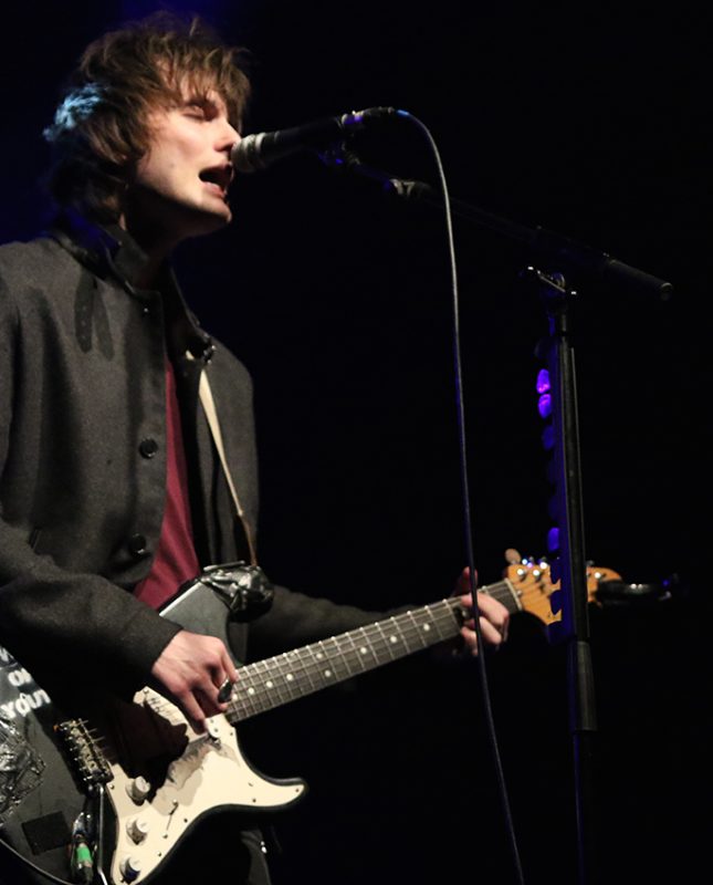 Jack Jones en première partie de Pete Doherty au Bataclan, le 16 novembre 2016