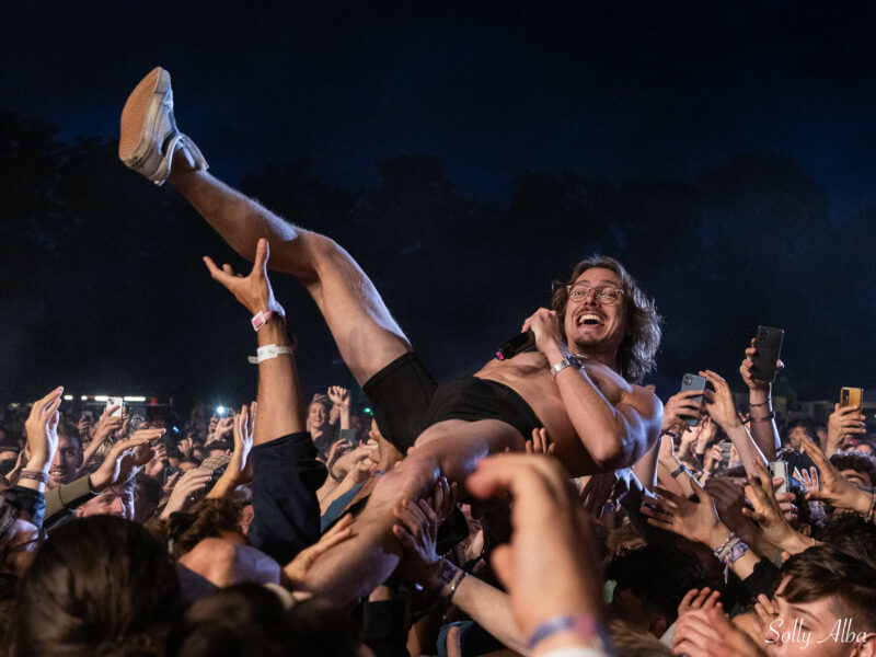 Marc Rebillet en concert au Festival Beauregard