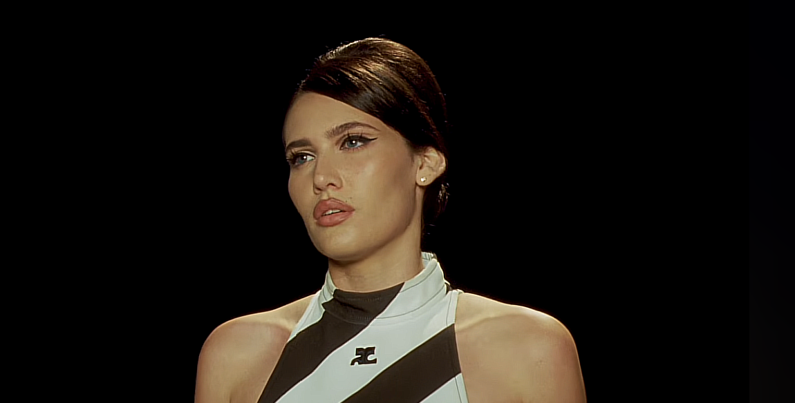 Sienna Spiro - Capture d'écran du clip The Visitor