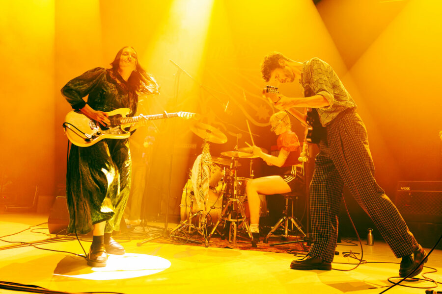 Irnini Mons en première partie de Franz Ferdinand à l'Olympia, Paris, le mercredi 25 mars 2026