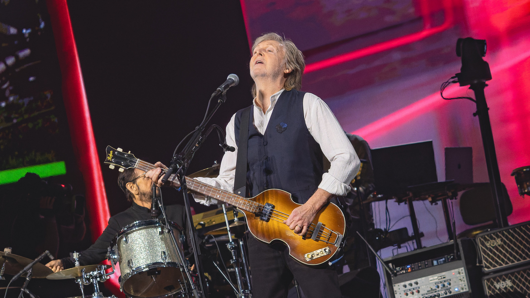 Paul McCartney lors de son concert à l'O2 Arena de Londres, le 19 décembre 2024. ©Raph_PH