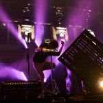 Fakear en concert au Fnac Live Festival, à Paris (Hôtel De Ville), le 22 juillet 2016