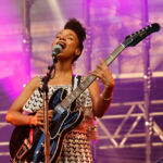 Lianne La Havas en concert au Fnac Live Festival (Hôtel de Ville de Paris), le 23 juillet 2016.