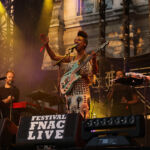 Lianne La Havas en concert au Fnac Live Festival (Hôtel de Ville de Paris), le 23 juillet 2016.