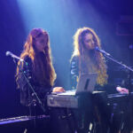 Let's Eat Grandma en concert au Inrocks Festival, à La Cigale, à Paris, le 19 novembre 2016