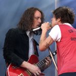 Cage The Elephant en concert au Festival Solidays, à l'Hippodrome de Longchamp, le 24 juin 2017