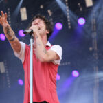Cage The Elephant en concert au Festival Solidays, à l'Hippodrome de Longchamp, le 24 juin 2017