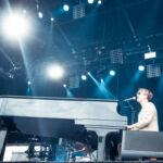 Tom Odell en concert au festival Lollapalooza Paris, à l'hippodrome de Longchamp, le 22 juillet 2017