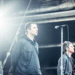 Liam Gallager en concert au festival Lollapalooza Paris, à l'hippodrome de Longchamp, le 22 juillet 2017