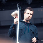 Liam Gallager en concert au festival Lollapalooza Paris, à l'hippodrome de Longchamp, le 22 juillet 2017