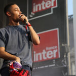 Loyle Carner en concert au Fnac Live Festival, sur le parvis de l'Hôtel De Ville de Paris, le 7 juillet 2017