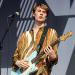 Otzeki en concert au Fnac Live Festival, sur le parvis de l'Hôtel De Ville de Paris, le 7 juillet 2017