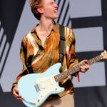 Otzeki en concert au Fnac Live Festival, sur le parvis de l'Hôtel De Ville de Paris, le 7 juillet 2017