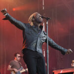 Black Pumas en concert au Festival Beauregard
