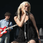 Nieve Ella en concert au Festival Beauregard 2024