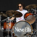 Nieve Ella en concert au Festival Beauregard 2024
