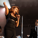 Raye au festival Lollapalooza 2025