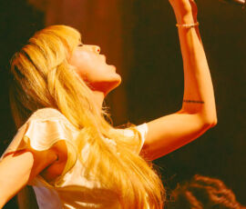 Sunday (1994) en première partie de The Last Dinner Party @ Zénith de Paris, le mercredi 25 février 2026 Sunday (1994) en première partie de The Last Dinner Party @ Zénith de Paris, le mercredi 25 février 2026