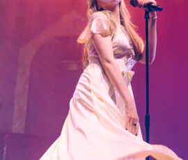 Sunday (1994) en première partie de The Last Dinner Party @ Zénith de Paris, le mercredi 25 février 2026 Sunday (1994) en première partie de The Last Dinner Party @ Zénith de Paris, le mercredi 25 février 2026