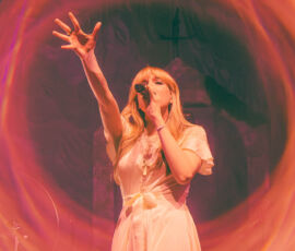 Sunday (1994) en première partie de The Last Dinner Party @ Zénith de Paris, le mercredi 25 février 2026 Sunday (1994) en première partie de The Last Dinner Party @ Zénith de Paris, le mercredi 25 février 2026