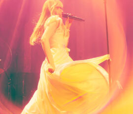 Sunday (1994) en première partie de The Last Dinner Party @ Zénith de Paris, le mercredi 25 février 2026 Sunday (1994) en première partie de The Last Dinner Party @ Zénith de Paris, le mercredi 25 février 2026