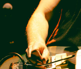 Swim School, en premiere partie de Suede, à l'Olympia, Paris, le 14 mars 2026