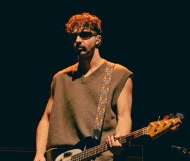 Swim School, en premiere partie de Suede, à l'Olympia, Paris, le 14 mars 2026