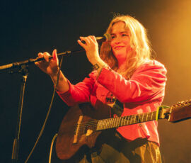 Katy J Pearson, en première partie de CMAT, au Trianon, Paris, le 2 avril 2026