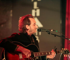 Tom Smith en concert à l'Alhambra, Paris, le 10 avril 2026